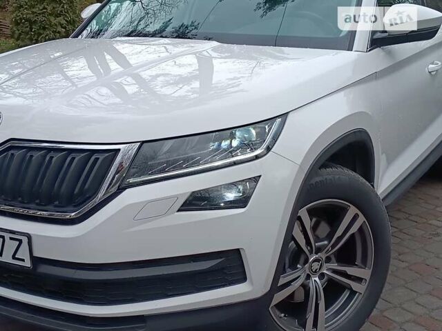 Шкода Kodiaq, объемом двигателя 1.97 л и пробегом 147 тыс. км за 32990 $, фото 2 на Automoto.ua