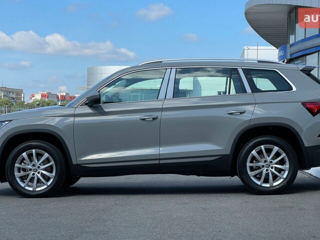 Шкода Kodiaq 2023 у Днепре (Днепропетровске) на Automoto.ua Шкода Kodiaq, об'ємом двигуна 1.97 л та пробігом 0 тис. км за 42997 $, фото 1 на Automoto.ua