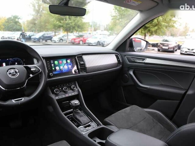 Шкода Kodiaq 2023 в Киеве на Automoto.ua Шкода Kodiaq, объемом двигателя 2 л и пробегом 90 тыс. км за 39900 $, фото 13 на Automoto.ua