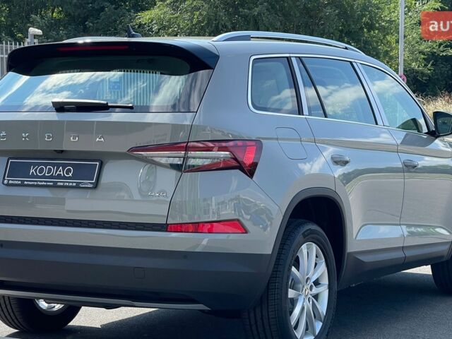 Шкода Kodiaq 2023 у Днепре (Днепропетровске) на Automoto.ua Шкода Kodiaq, об'ємом двигуна 1.97 л та пробігом 0 тис. км за 42997 $, фото 4 на Automoto.ua