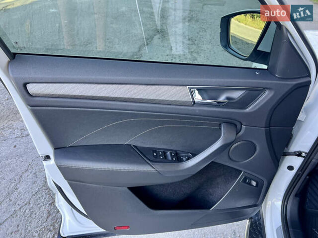 Шкода Kodiaq 2023 в Киеве на Automoto.ua Шкода Kodiaq, объемом двигателя 1.97 л и пробегом 80 тыс. км за 37997 $, фото 33 на Automoto.ua