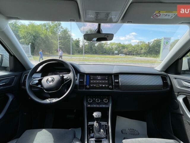 Шкода Kodiaq 2023 у Днепре (Днепропетровске) на Automoto.ua Шкода Kodiaq, об'ємом двигуна 1.97 л та пробігом 0 тис. км за 42997 $, фото 45 на Automoto.ua