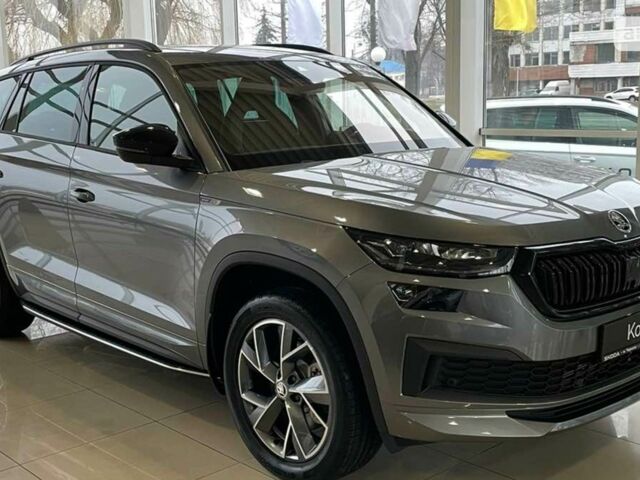 купить новое авто Шкода Kodiaq 2023 года от официального дилера Моторкрафт Шкода фото