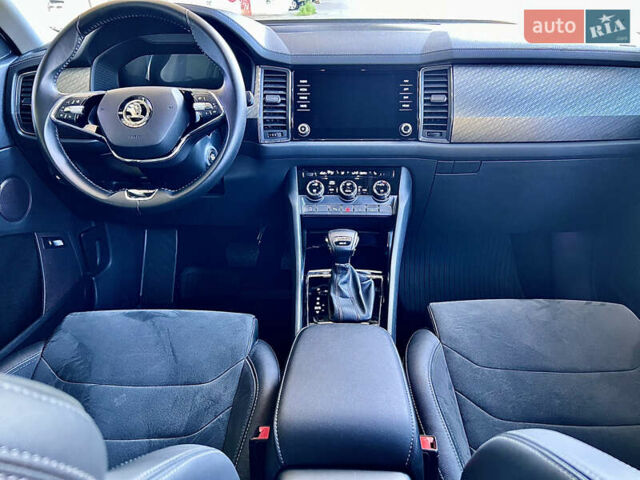 Шкода Kodiaq 2023 в Киеве на Automoto.ua Шкода Kodiaq, объемом двигателя 1.97 л и пробегом 80 тыс. км за 37997 $, фото 49 на Automoto.ua