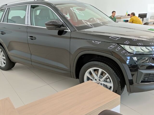 Шкода Kodiaq, об'ємом двигуна 1.97 л та пробігом 0 тис. км за 43796 $, фото 13 на Automoto.ua