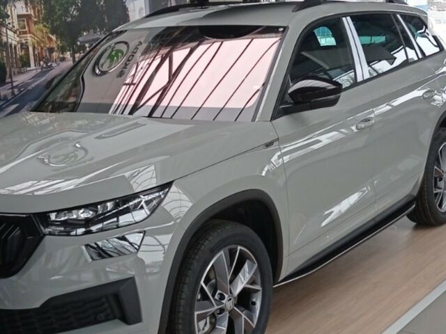 Шкода Kodiaq, об'ємом двигуна 1.97 л та пробігом 0 тис. км за 51114 $, фото 6 на Automoto.ua