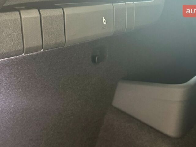 Шкода Kodiaq, об'ємом двигуна 1.98 л та пробігом 0 тис. км за 45760 $, фото 24 на Automoto.ua