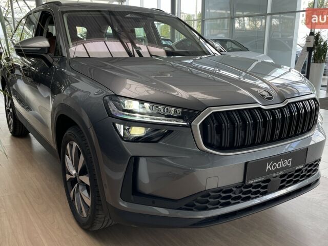 Шкода Kodiaq 2025 в Киеве на Automoto.ua Шкода Kodiaq, объемом двигателя 1.97 л и пробегом 0 тыс. км за 46303 $, фото 3 на Automoto.ua