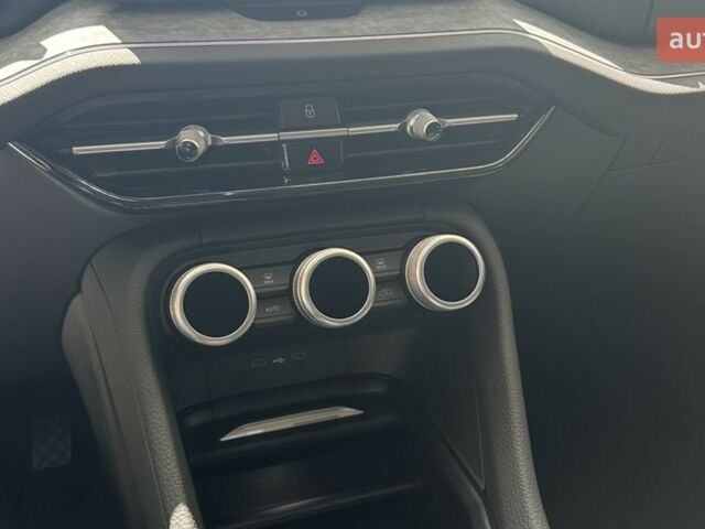 Шкода Kodiaq, об'ємом двигуна 1.98 л та пробігом 0 тис. км за 45760 $, фото 13 на Automoto.ua