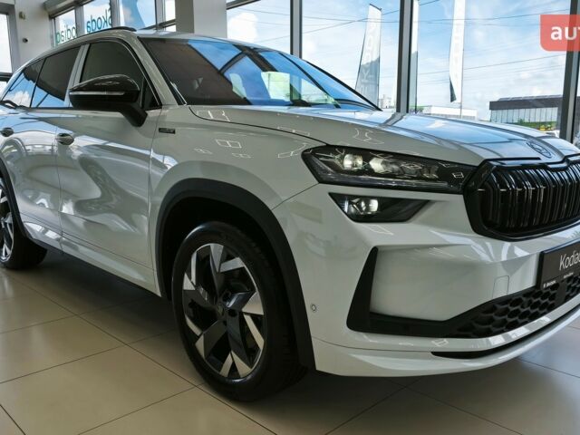 Шкода Kodiaq 2025 у Кропивницькому (Кіровограді) на Automoto.ua Шкода Kodiaq, об'ємом двигуна 1.97 л та пробігом 0 тис. км за 51737 $, фото 2 на Automoto.ua