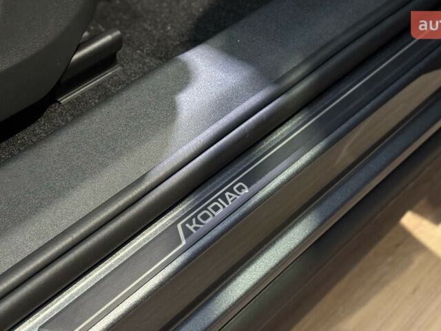 Шкода Kodiaq, об'ємом двигуна 1.97 л та пробігом 0 тис. км за 53140 $, фото 27 на Automoto.ua