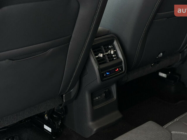 Шкода Kodiaq, об'ємом двигуна 1.97 л та пробігом 0 тис. км за 53140 $, фото 17 на Automoto.ua