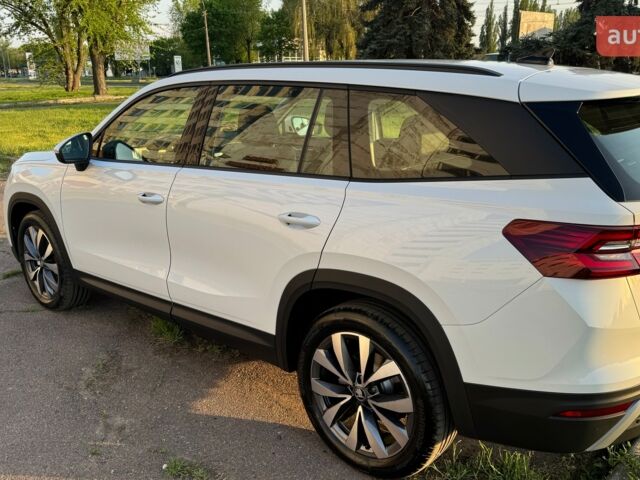 Шкода Kodiaq 2025 в Киеве на Automoto.ua Шкода Kodiaq, объемом двигателя 1.97 л и пробегом 0 тыс. км за 45871 $, фото 6 на Automoto.ua