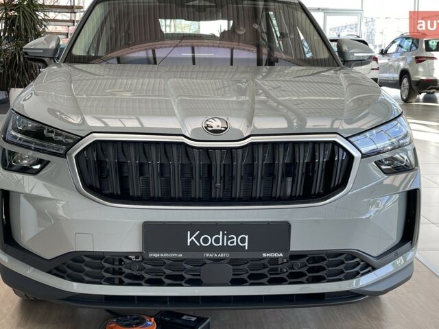 Шкода Kodiaq 2025 в Киеве на Automoto.ua Шкода Kodiaq, объемом двигателя 1.97 л и пробегом 0 тыс. км за 46462 $, фото 2 на Automoto.ua