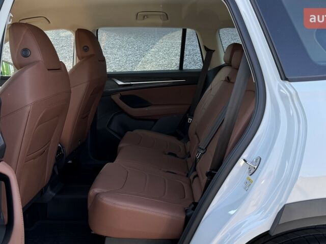 Шкода Kodiaq 2025 року купити нове авто Шкода Kodiaq 2025 року від офіційного дилера Автоцентр-Кременчук Шкода фото