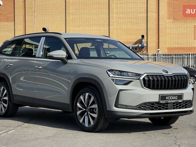 Шкода Kodiaq 2025 в Днепре (Днепропетровске) на Automoto.ua Шкода Kodiaq, объемом двигателя 1.98 л и пробегом 0 тыс. км за 40557 $, фото 13 на Automoto.ua