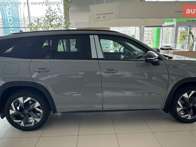 Шкода Kodiaq, об'ємом двигуна 1.97 л та пробігом 0 тис. км за 49478 $, фото 17 на Automoto.ua