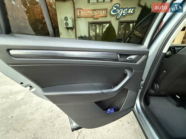 Серый Шкода Kodiaq, объемом двигателя 1.97 л и пробегом 121 тыс. км за 26450 $, фото 35 на Automoto.ua