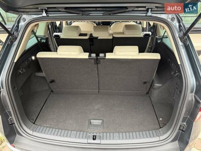 Серый Шкода Kodiaq, объемом двигателя 1.97 л и пробегом 214 тыс. км за 23999 $, фото 7 на Automoto.ua
