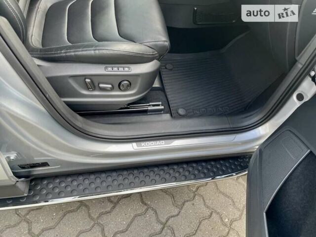 Сірий Шкода Kodiaq, об'ємом двигуна 1.97 л та пробігом 89 тис. км за 32900 $, фото 45 на Automoto.ua