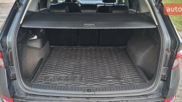 Сірий Шкода Kodiaq, об'ємом двигуна 1.4 л та пробігом 192 тис. км за 18699 $, фото 28 на Automoto.ua