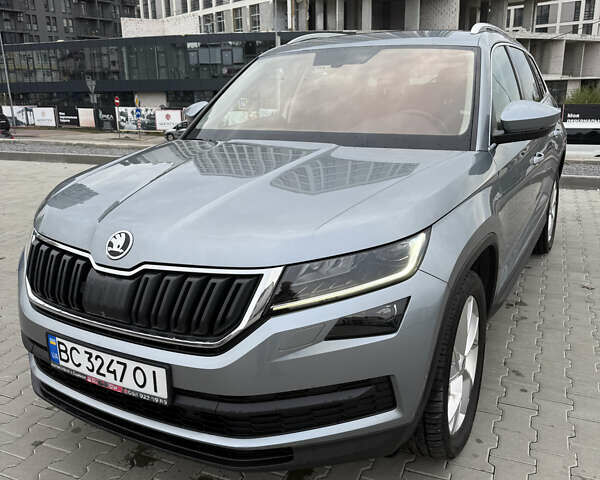 Серый Шкода Kodiaq, объемом двигателя 1.97 л и пробегом 225 тыс. км за 26800 $, фото 8 на Automoto.ua