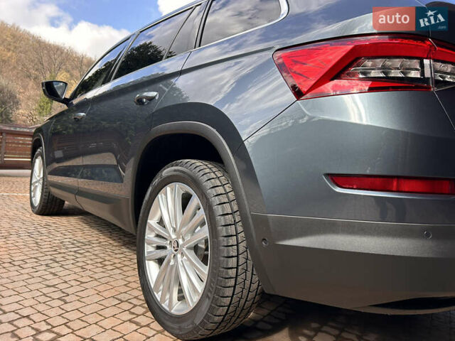 Серый Шкода Kodiaq, объемом двигателя 1.97 л и пробегом 248 тыс. км за 26999 $, фото 16 на Automoto.ua