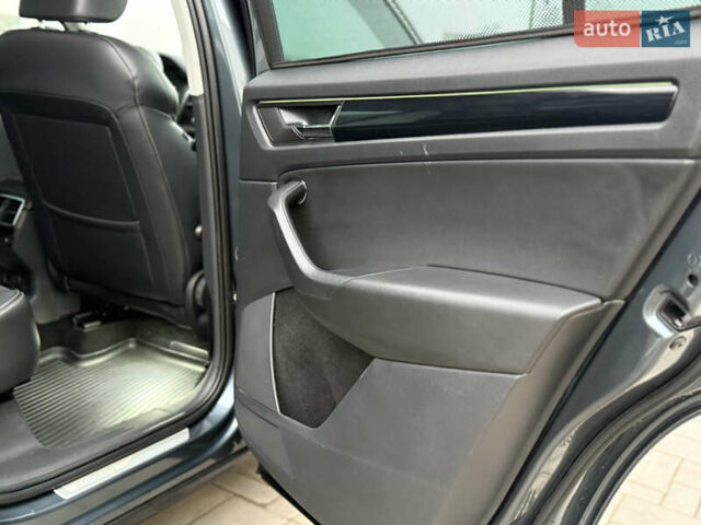 Сірий Шкода Kodiaq, об'ємом двигуна 2 л та пробігом 220 тис. км за 25750 $, фото 58 на Automoto.ua