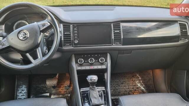 Сірий Шкода Kodiaq, об'ємом двигуна 1.4 л та пробігом 192 тис. км за 18699 $, фото 22 на Automoto.ua