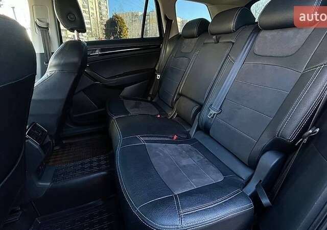 Серый Шкода Kodiaq, объемом двигателя 1.4 л и пробегом 192 тыс. км за 18499 $, фото 19 на Automoto.ua