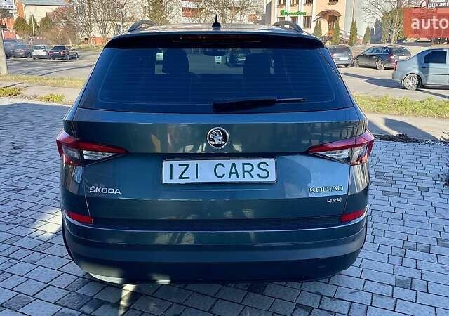 Серый Шкода Kodiaq, объемом двигателя 1.4 л и пробегом 192 тыс. км за 18499 $, фото 4 на Automoto.ua