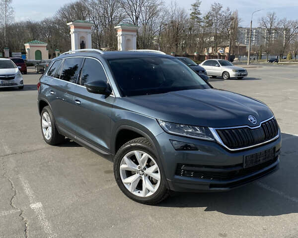 Серый Шкода Kodiaq, объемом двигателя 1.97 л и пробегом 180 тыс. км за 26000 $, фото 27 на Automoto.ua