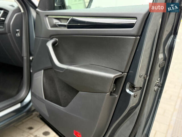 Сірий Шкода Kodiaq, об'ємом двигуна 2 л та пробігом 220 тис. км за 25750 $, фото 51 на Automoto.ua