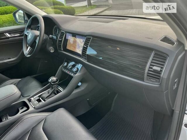 Сірий Шкода Kodiaq, об'ємом двигуна 1.97 л та пробігом 89 тис. км за 32900 $, фото 50 на Automoto.ua