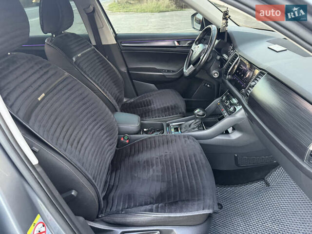 Серый Шкода Kodiaq, объемом двигателя 1.97 л и пробегом 121 тыс. км за 26450 $, фото 32 на Automoto.ua