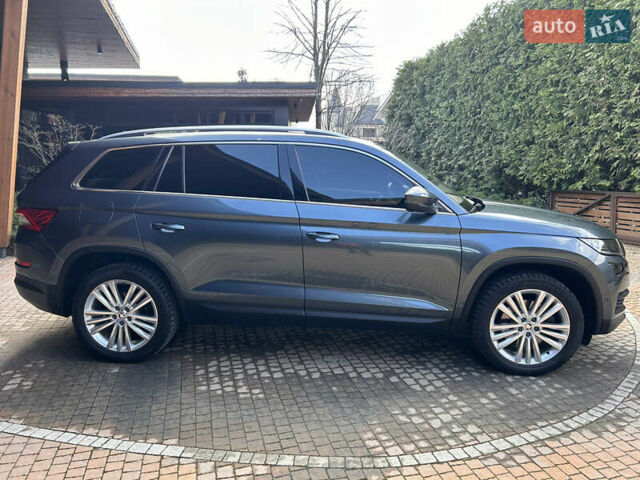 Серый Шкода Kodiaq, объемом двигателя 1.97 л и пробегом 248 тыс. км за 26999 $, фото 6 на Automoto.ua