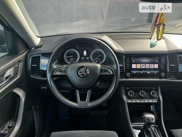 Серый Шкода Kodiaq, объемом двигателя 1.97 л и пробегом 212 тыс. км за 26999 $, фото 26 на Automoto.ua