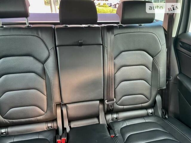 Сірий Шкода Kodiaq, об'ємом двигуна 1.97 л та пробігом 89 тис. км за 32900 $, фото 47 на Automoto.ua