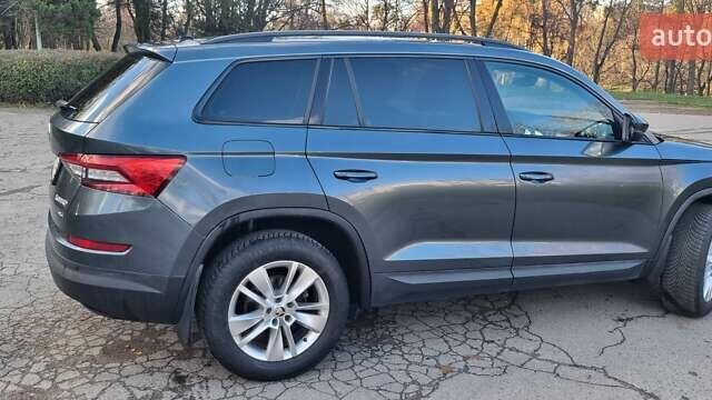 Сірий Шкода Kodiaq, об'ємом двигуна 1.4 л та пробігом 192 тис. км за 18699 $, фото 8 на Automoto.ua