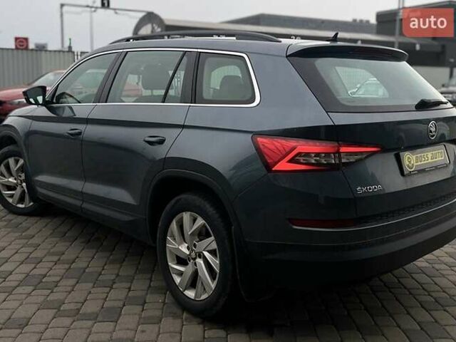 Серый Шкода Kodiaq, объемом двигателя 1.98 л и пробегом 236 тыс. км за 23000 $, фото 4 на Automoto.ua