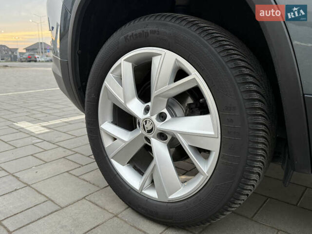 Сірий Шкода Kodiaq, об'ємом двигуна 2 л та пробігом 220 тис. км за 25750 $, фото 98 на Automoto.ua