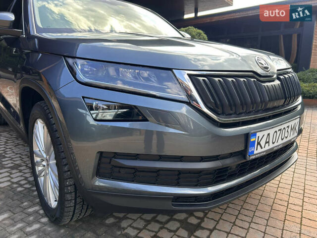 Серый Шкода Kodiaq, объемом двигателя 1.97 л и пробегом 248 тыс. км за 26999 $, фото 4 на Automoto.ua