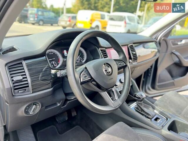 Серый Шкода Kodiaq, объемом двигателя 1.97 л и пробегом 149 тыс. км за 25400 $, фото 12 на Automoto.ua