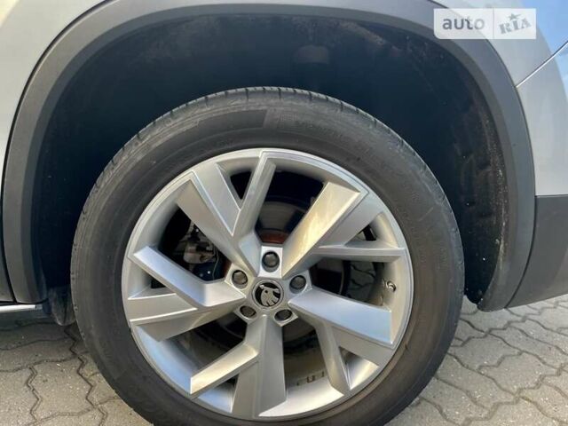Сірий Шкода Kodiaq, об'ємом двигуна 1.97 л та пробігом 89 тис. км за 32900 $, фото 60 на Automoto.ua