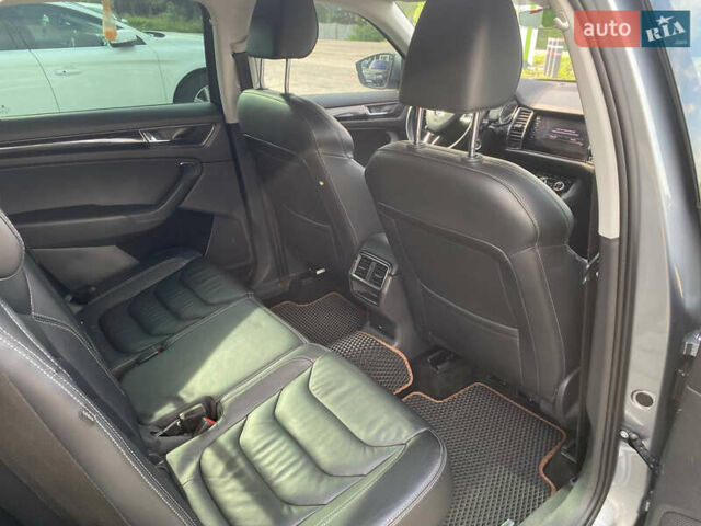 Сірий Шкода Kodiaq, об'ємом двигуна 1.97 л та пробігом 299 тис. км за 23400 $, фото 11 на Automoto.ua