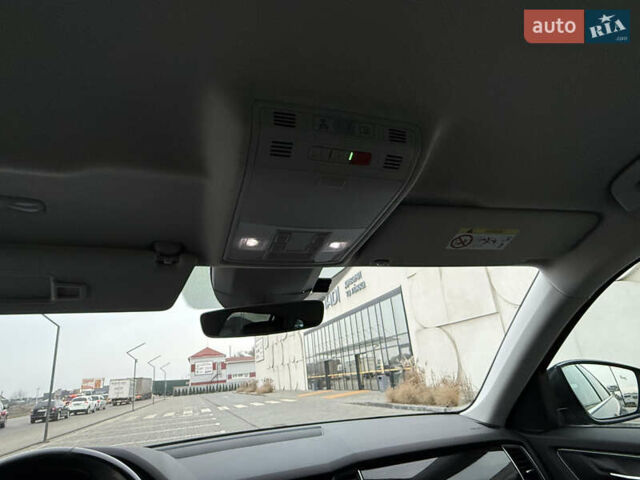 Сірий Шкода Kodiaq, об'ємом двигуна 2 л та пробігом 220 тис. км за 25750 $, фото 69 на Automoto.ua