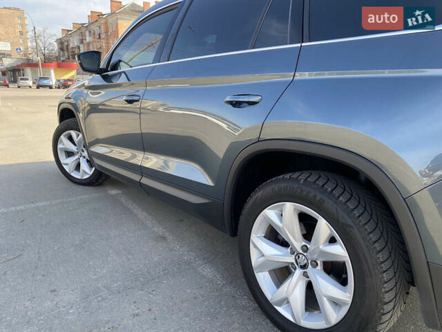 Серый Шкода Kodiaq, объемом двигателя 1.97 л и пробегом 180 тыс. км за 26000 $, фото 12 на Automoto.ua