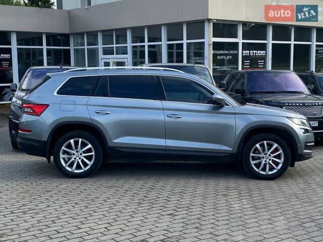 Сірий Шкода Kodiaq, об'ємом двигуна 1.97 л та пробігом 299 тис. км за 23400 $, фото 3 на Automoto.ua