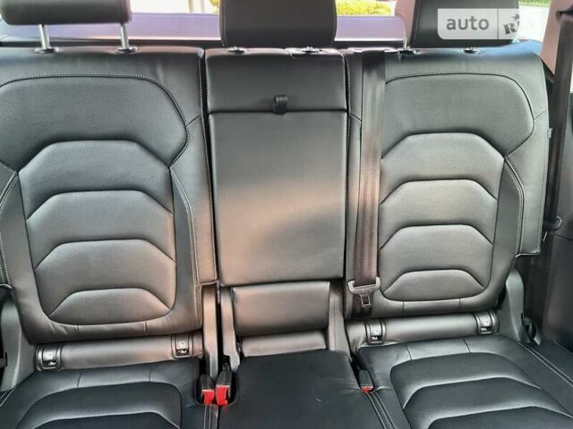 Сірий Шкода Kodiaq, об'ємом двигуна 1.97 л та пробігом 89 тис. км за 32900 $, фото 48 на Automoto.ua