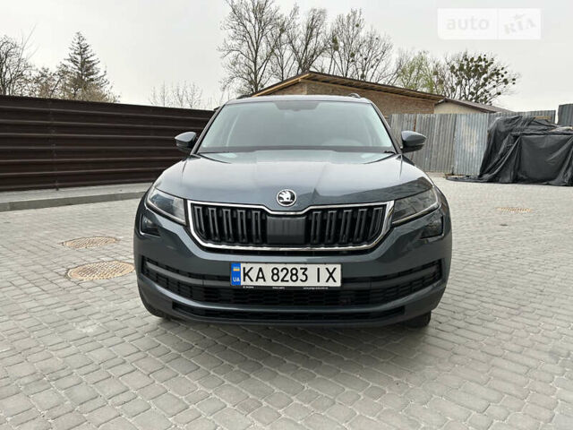 Серый Шкода Kodiaq, объемом двигателя 2 л и пробегом 122 тыс. км за 26499 $, фото 5 на Automoto.ua